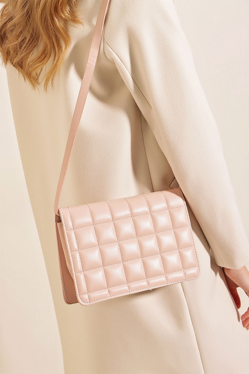 010139 Kapitone Omuz Çantası - Pudra - BİGDART