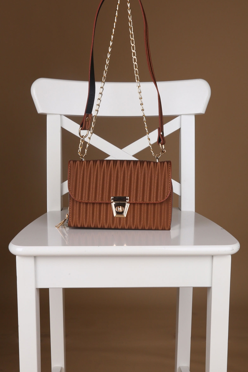 010142 Zincirli 3 Bölmeli Çanta - Taba - BİGDART