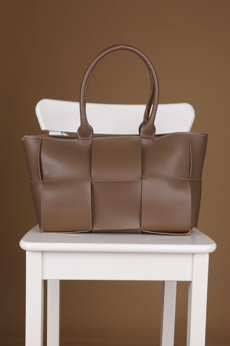 010145 Bottega Omuz Çantası - Kahverengi - BİGDART