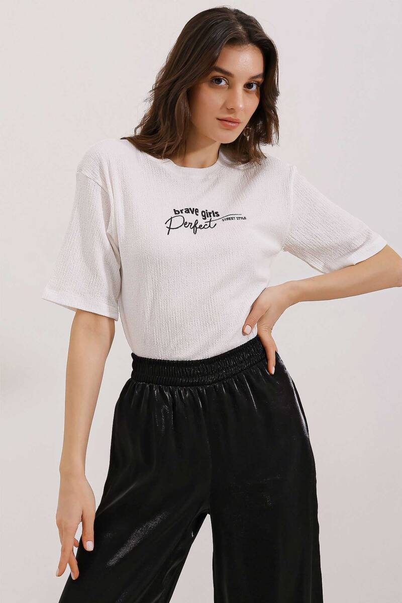 0472 Baskılı Oversize Örme Tişört - Beyaz - BİGDART