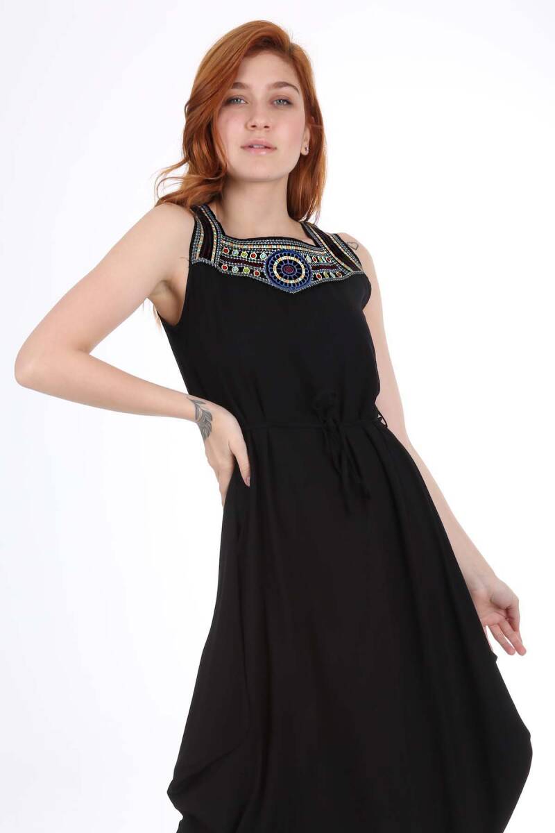1512 Önü Nakışlı Elbise - Siyah - BİGDART