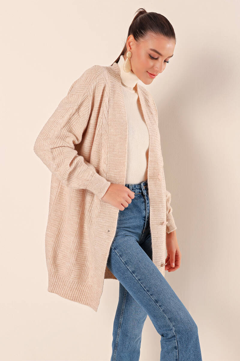 15768 Tesettür Triko Hırka - Krem - BİGDART