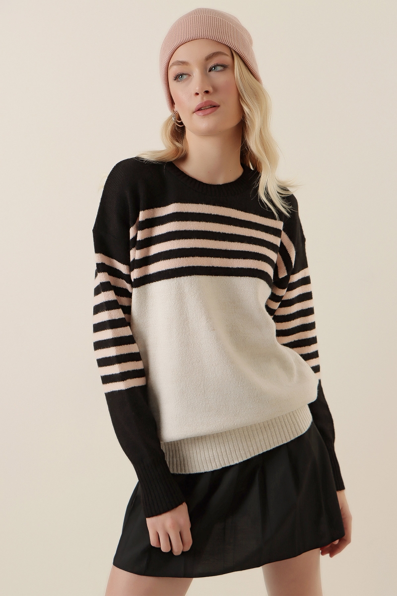 15794 Çizgili Triko Kazak - Beyaz - BİGDART