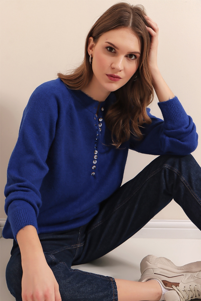 15809 Düğmeli Kazak - Saks - BİGDART