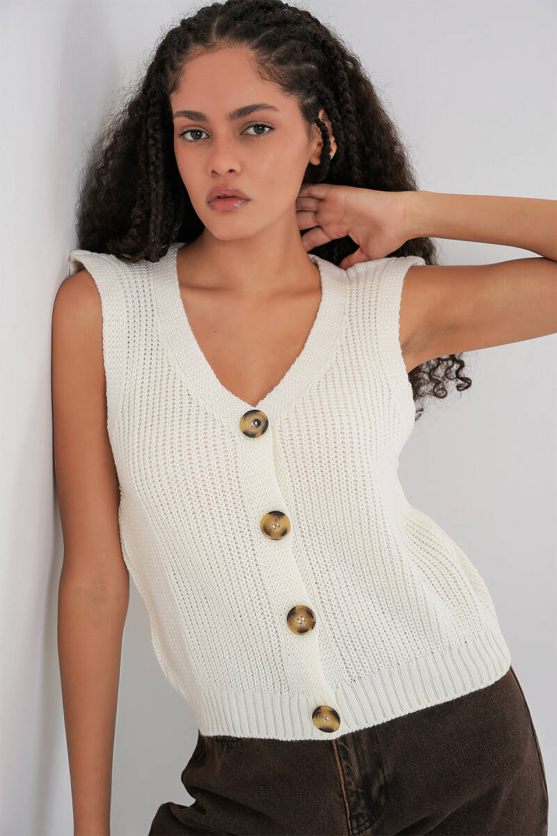 15881 Düğmeli Kısa Triko Yelek - Ekru - BİGDART