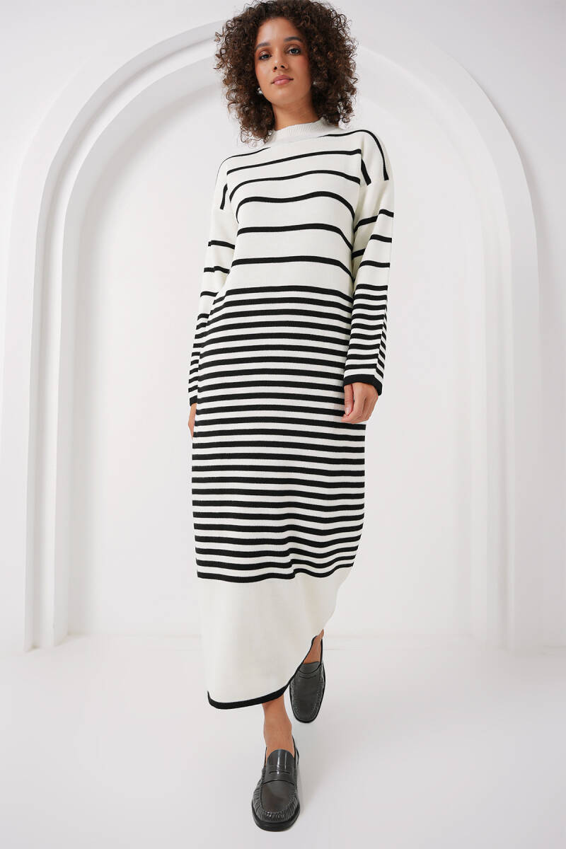 15890 Uzun Triko Elbise - B.Beyaz - BİGDART