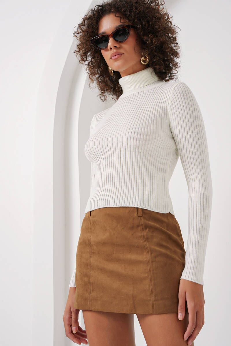 15896 Boğazlı Triko Kazak - Beyaz - BİGDART