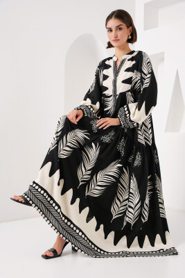 2423 Otantik Desenli Tesettür Elbise - Siyah1 