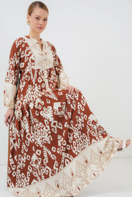 2423 Otantik Desenli Tesettür Elbise - Y.Kiremit 