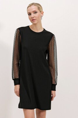 2467 Tül Kollu Mini Elbise - Siyah 