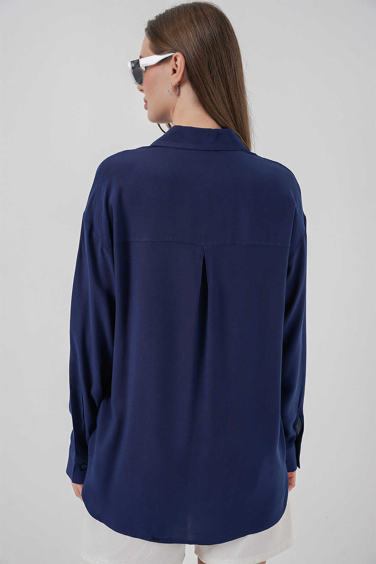 Kadın Oversize Viskon Gömlek 3785 - Lacivert - 6