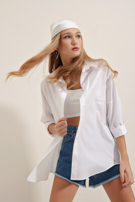 Kadın Beyaz Oversize Uzun Basic Gömlek 3900 - 4