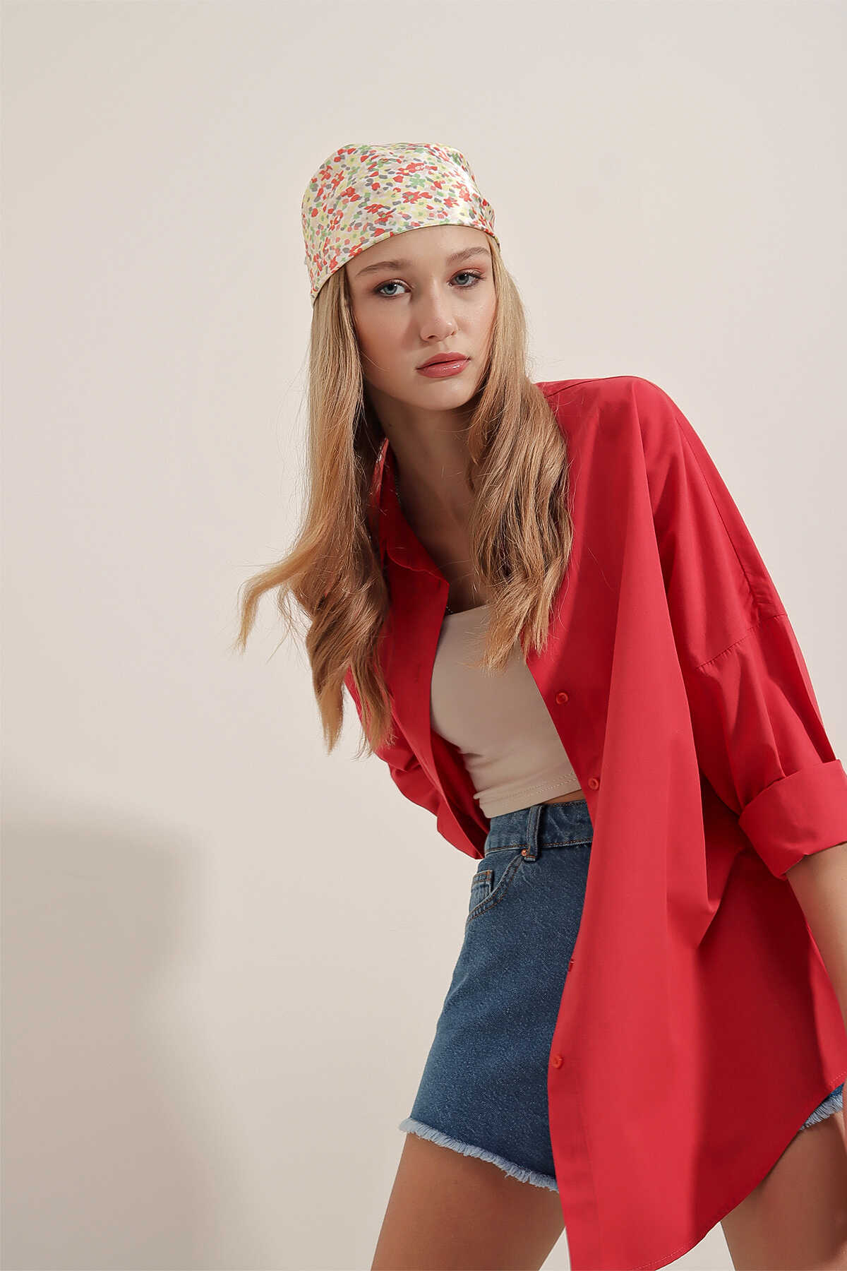 3900 Oversize Uzun Basic Gömlek - Kırmızı - 6