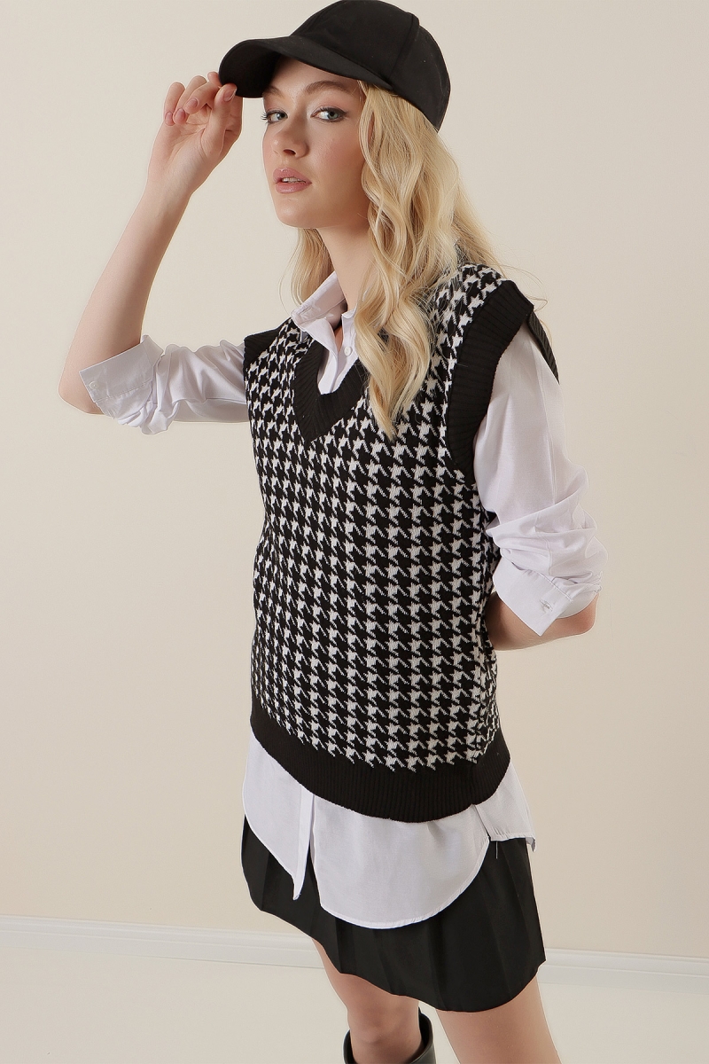 4254 Kazayağı Desen Triko Süveter - Siyah - BİGDART