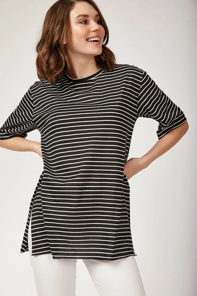 4270 Çizgili Yanı Yırtmaçlı Tshirt - Siyah - BİGDART