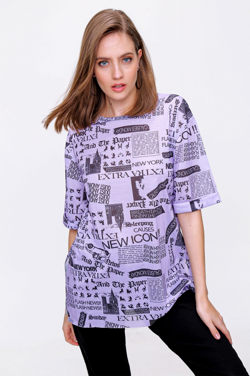 4299 Gazete Baskılı Oversize Tshirt - Lila - BİGDART