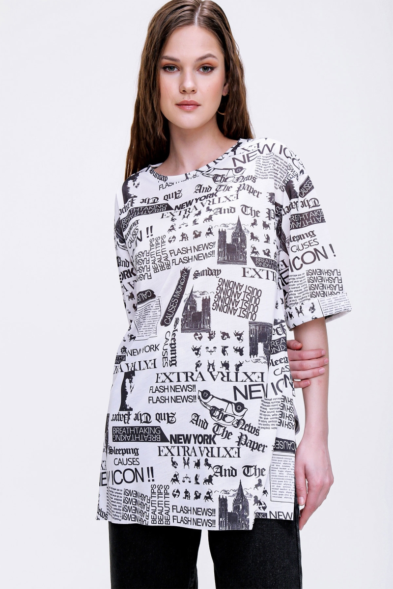 4299 Gazete Baskılı Oversize Tshirt - Beyaz - BİGDART