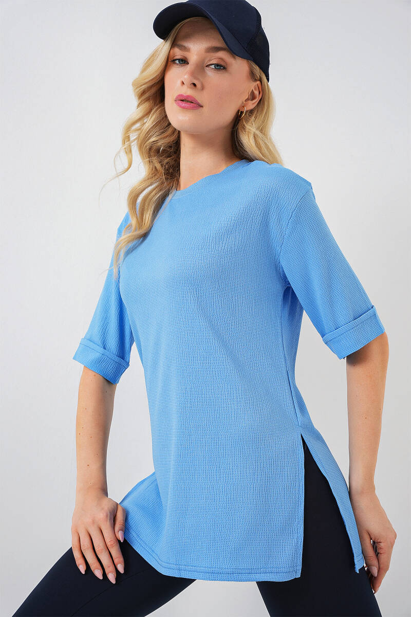 4332 Yanı Yırtmaçlı Örme Tişört - B.Mavi - BİGDART