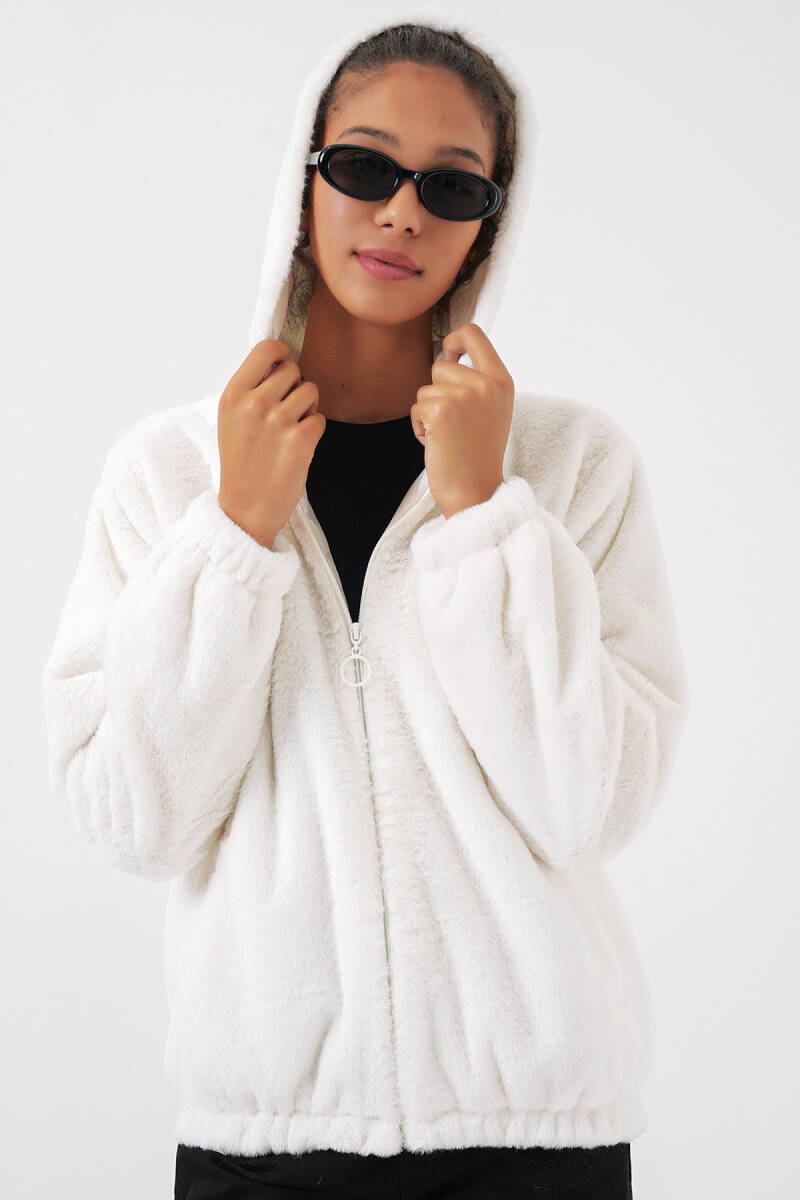 5091 Kapşonlu Kürklü İçi Astarlı Mont - Ekru - BİGDART