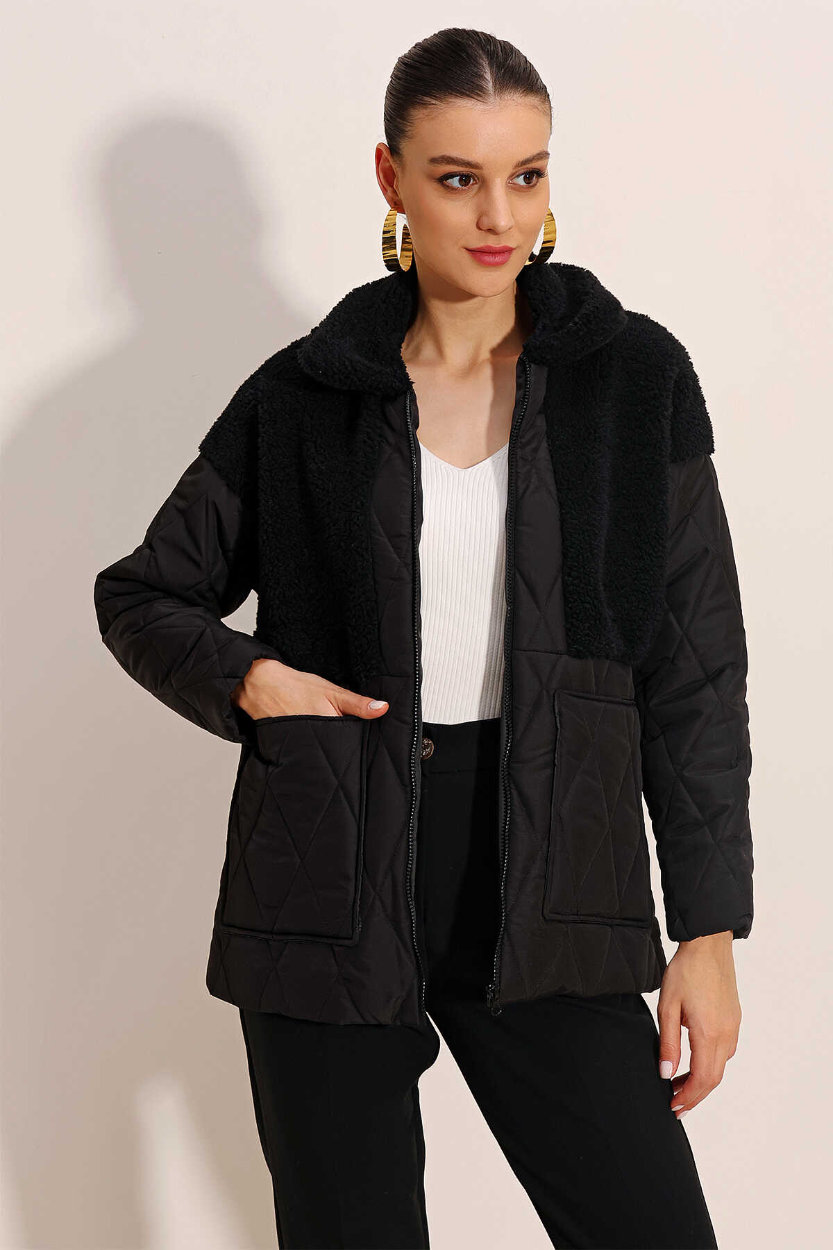 5182 Peluş Detaylı Oversize Şişme Mont - Siyah - 1