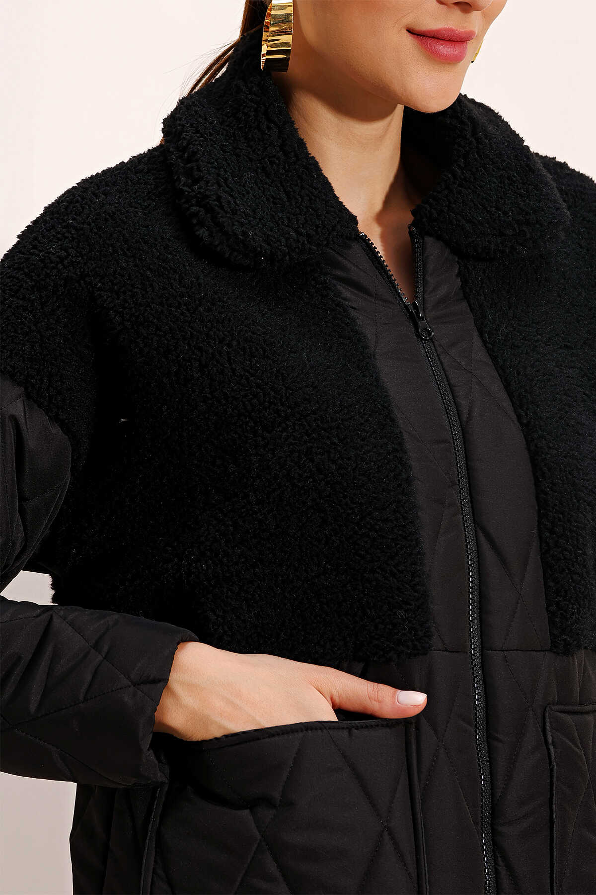 5182 Peluş Detaylı Oversize Şişme Mont - Siyah - 5