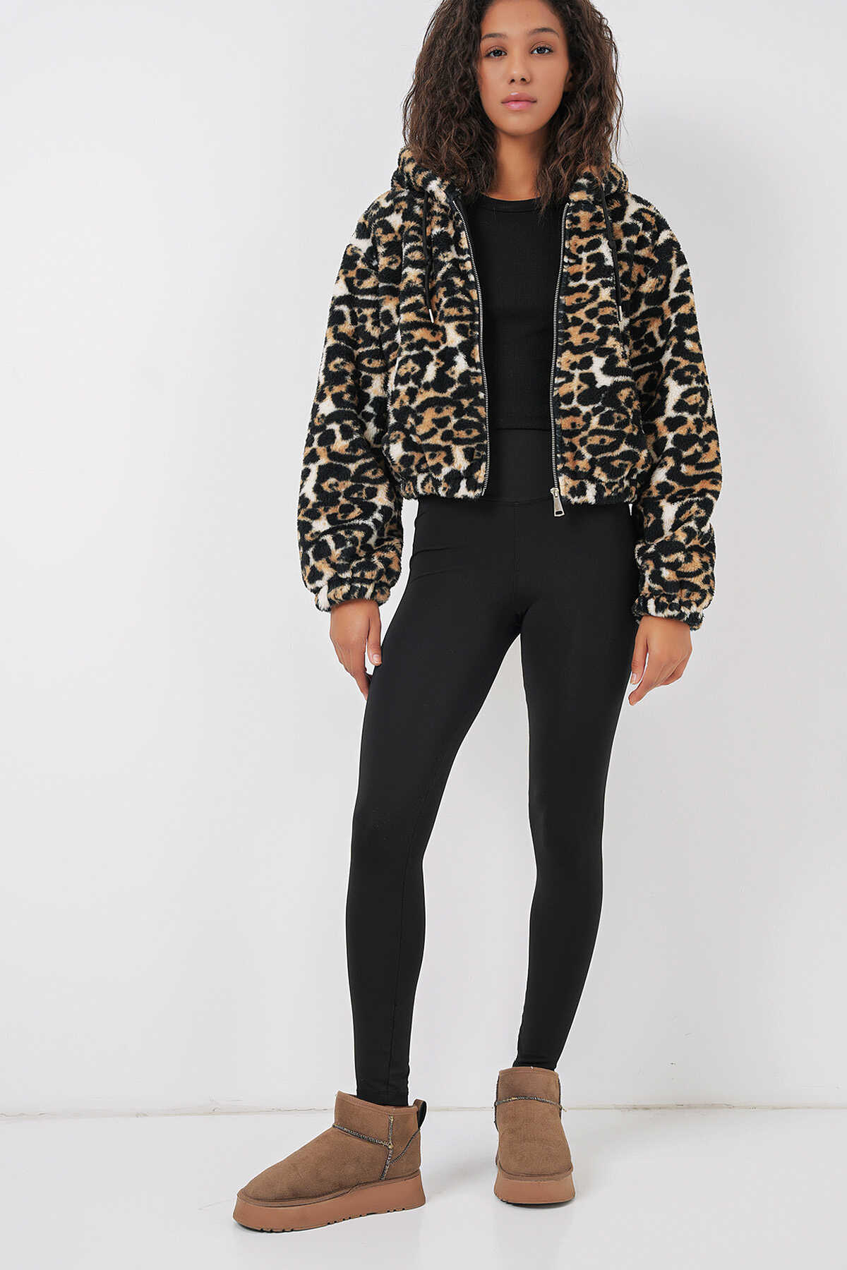 5193 Kapüşonlu Peluş Crop Ceket - D.Kahve - 4