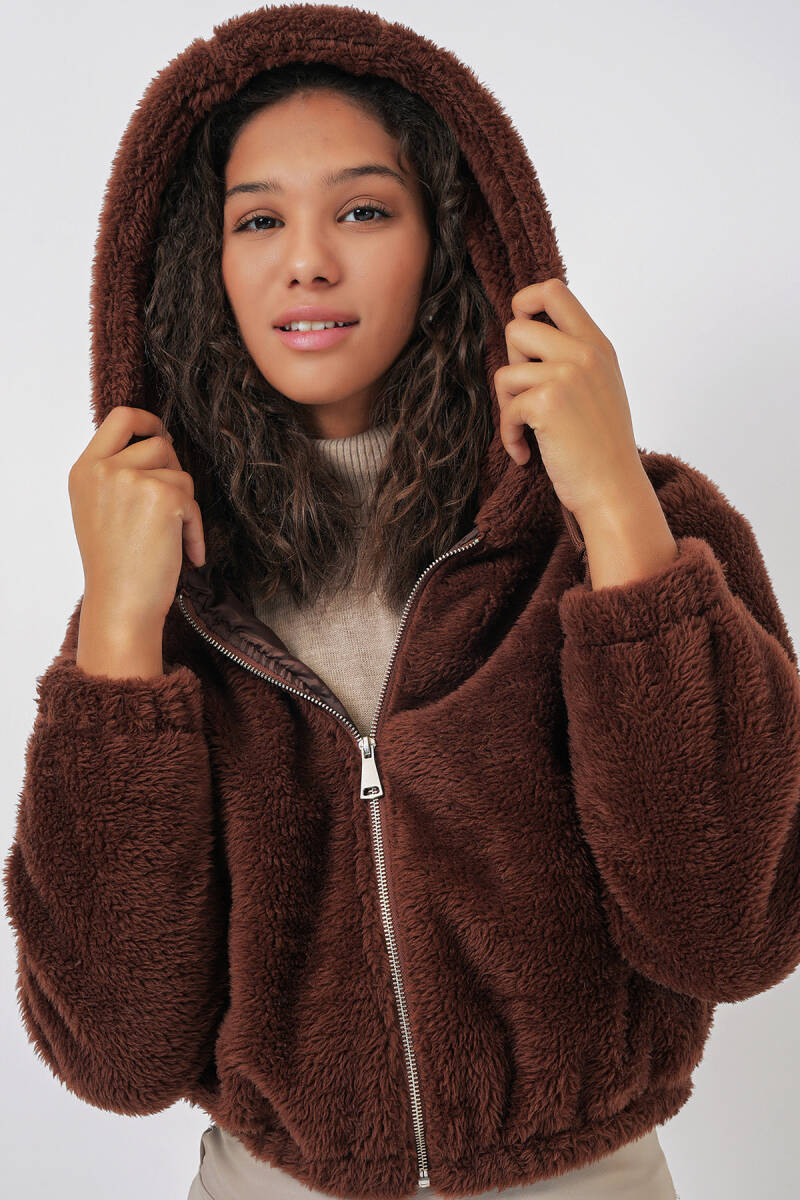 5193 Kapüşonlu Peluş Crop Ceket - Kahverengi (1)
