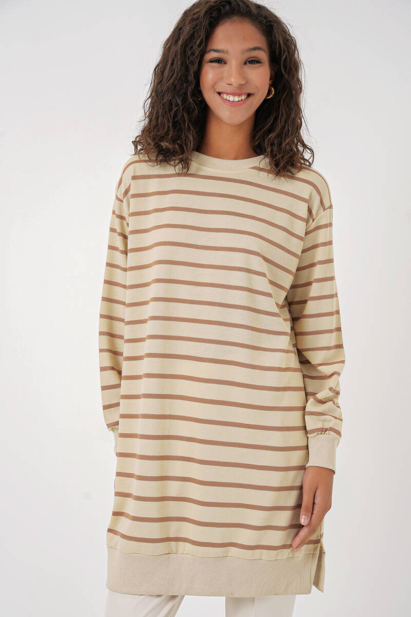 55452 Kadın Bisiklet Yaka Çizgili Tesettür Tunik - Bisküvi - BİGDART