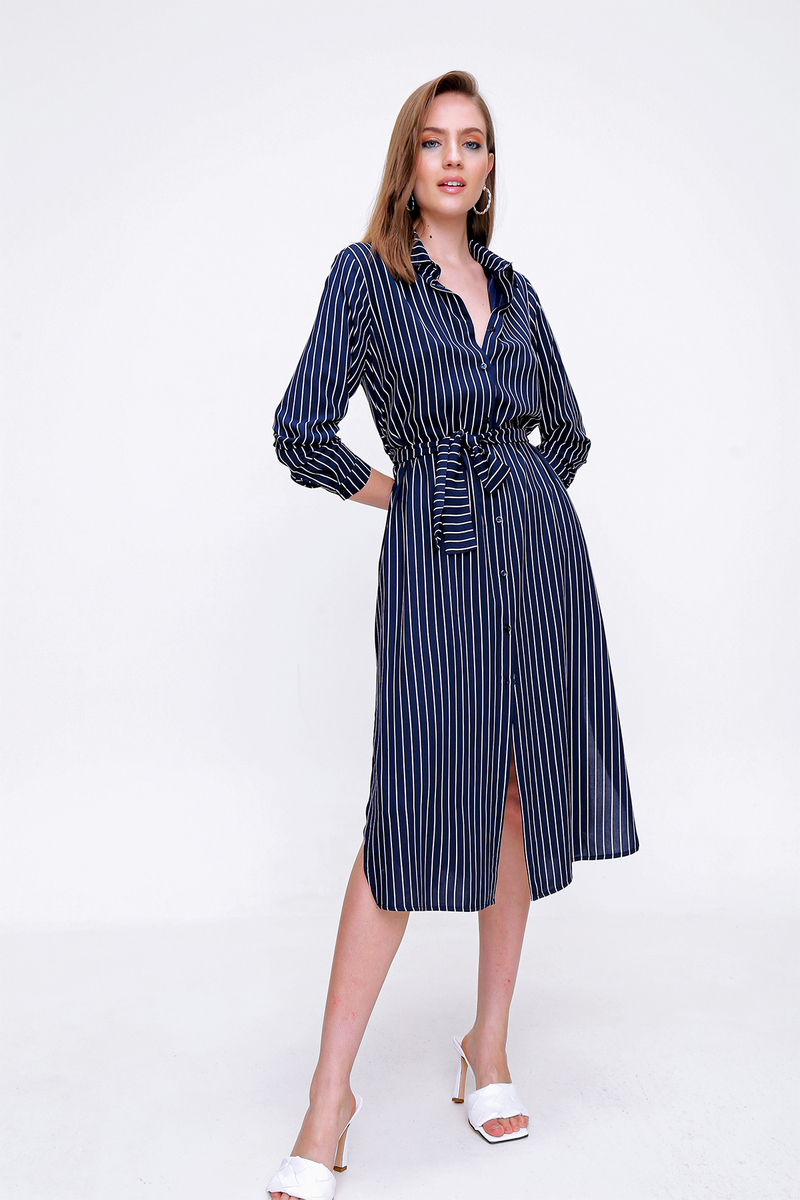 5825 Beli Kemerli Yırtmaçlı Tunik - Lacivert - BİGDART