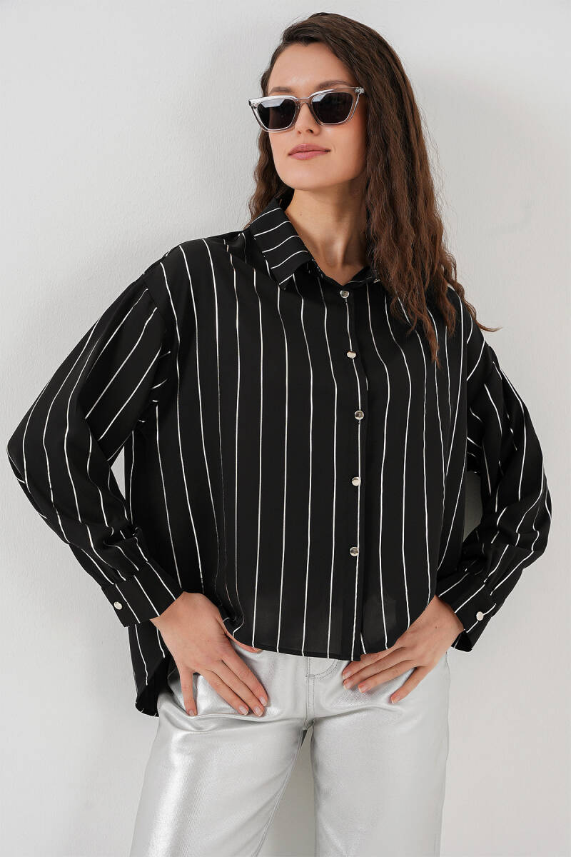 5924 Kadın Gümüş Çizgili Gömlek - Siyah - BİGDART
