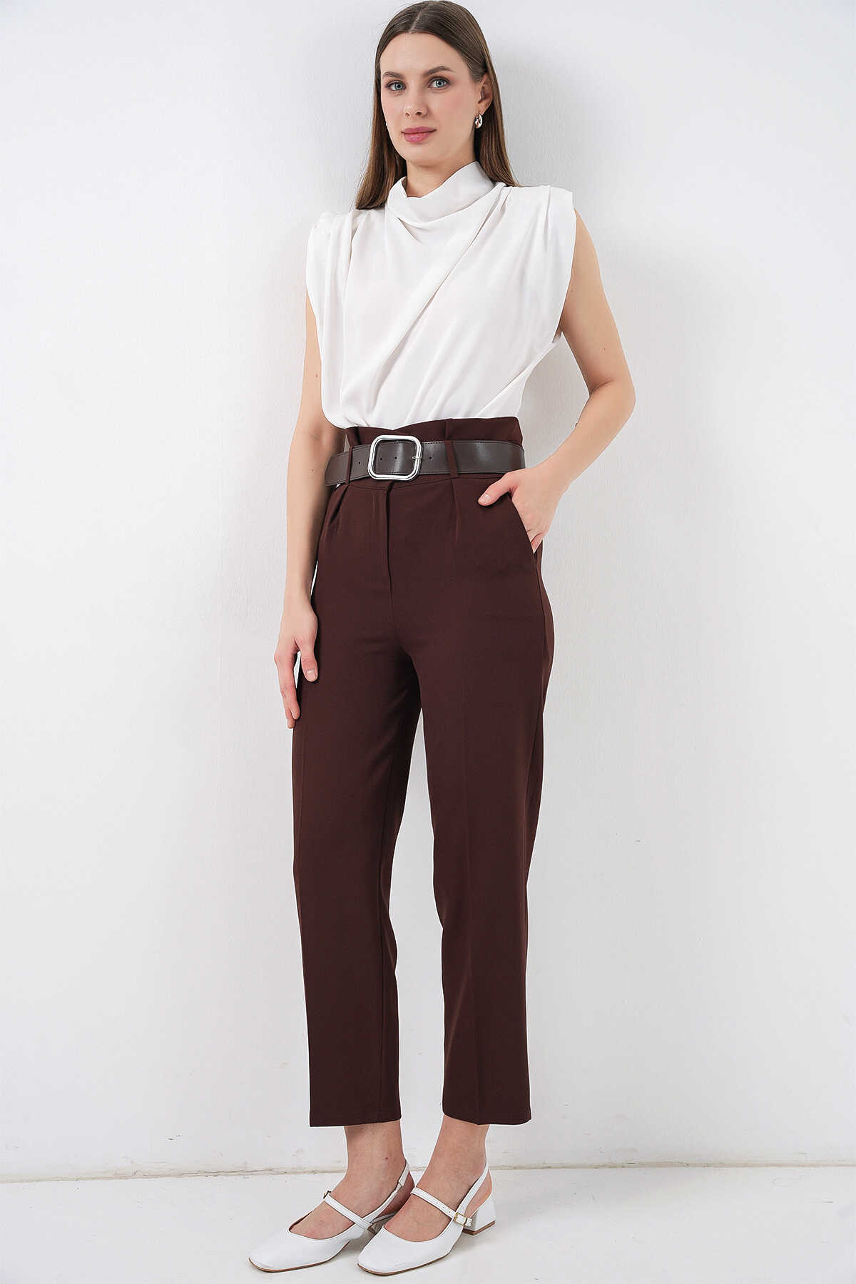 6556 Kemerli Kumaş Pantolon - Kahverengi - 5