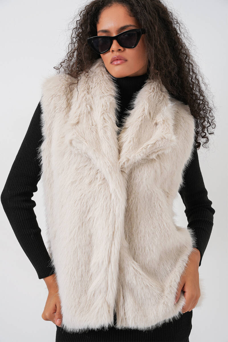 6804 Kadın Kürklü Yelek - Ekru - BİGDART