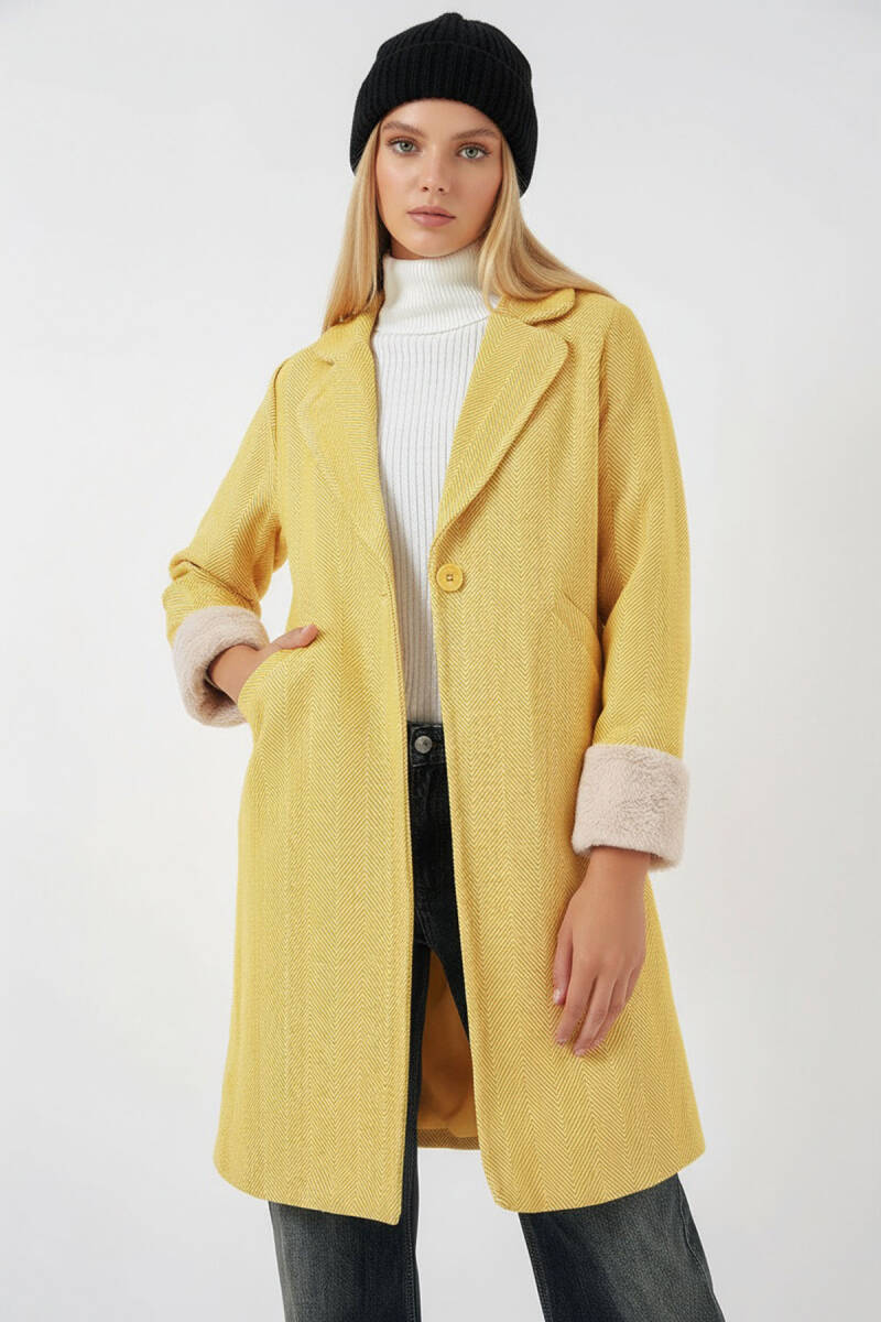 9145 Kadın Kolları Tüylü Balık Sırtı Kaşe Kaban - Sarı - BİGDART