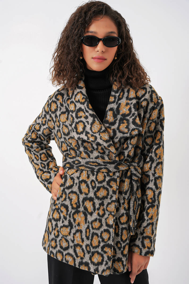 9150 Kadın Kısa Oversize Yünlü Kaşe Kaban - Siyah - BİGDART