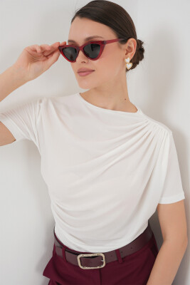 Büzgü Detaylı Kısa Kol Sandy Bluz 945 - Beyaz 