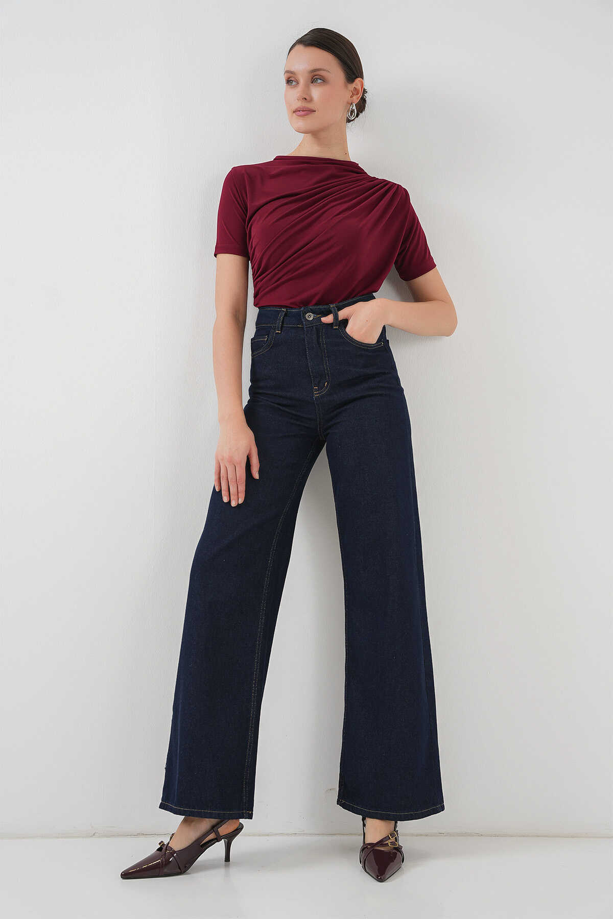 Büzgü Detaylı Kısa Kol Sandy Bluz 945 - Bordo - 2
