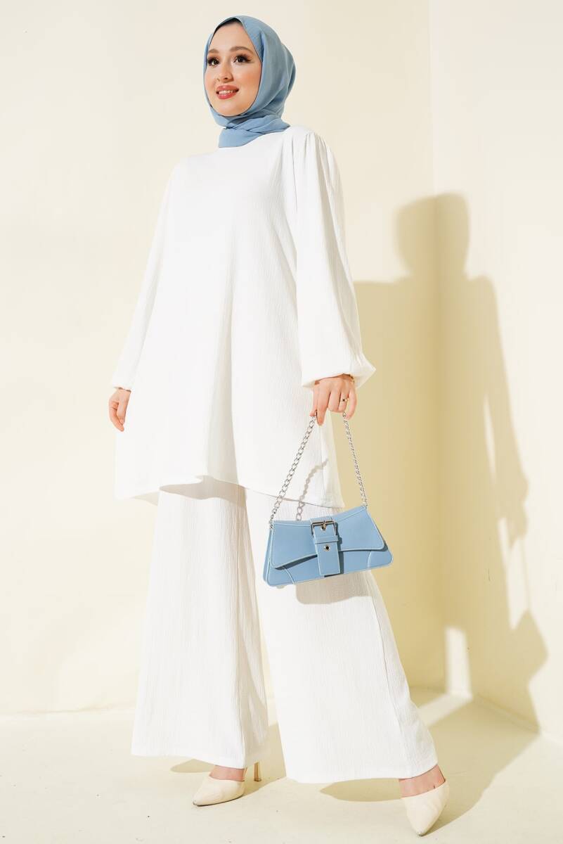 Genç Tesettür Giyimde En Sık Tercih Edilen Zarif Kombinler