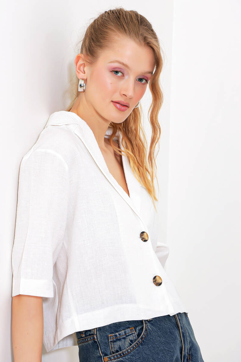 Kadın Beyaz Çift Düğmeli Oversize Crop Keten Ceket 0706 (1)