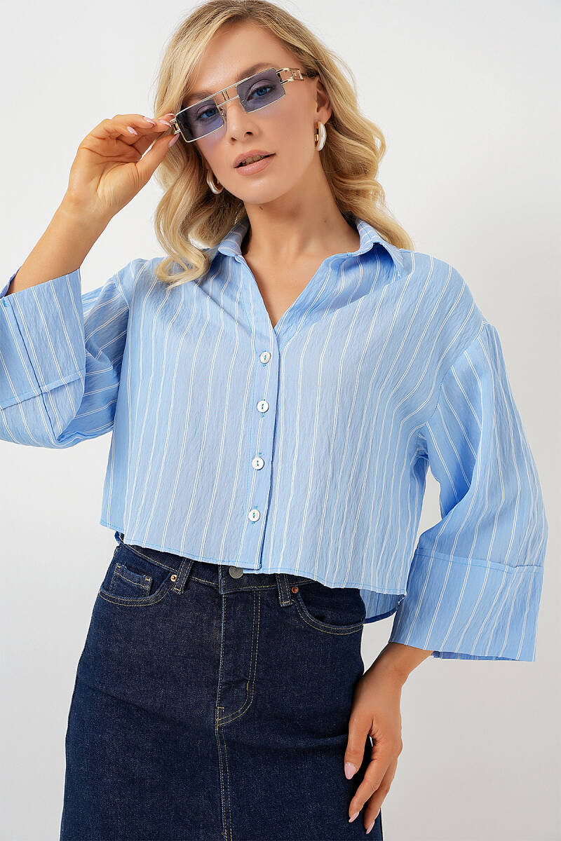 Kadın Çizgili Oversize Kısa Gömlek 20326 - Mavi - BİGDART