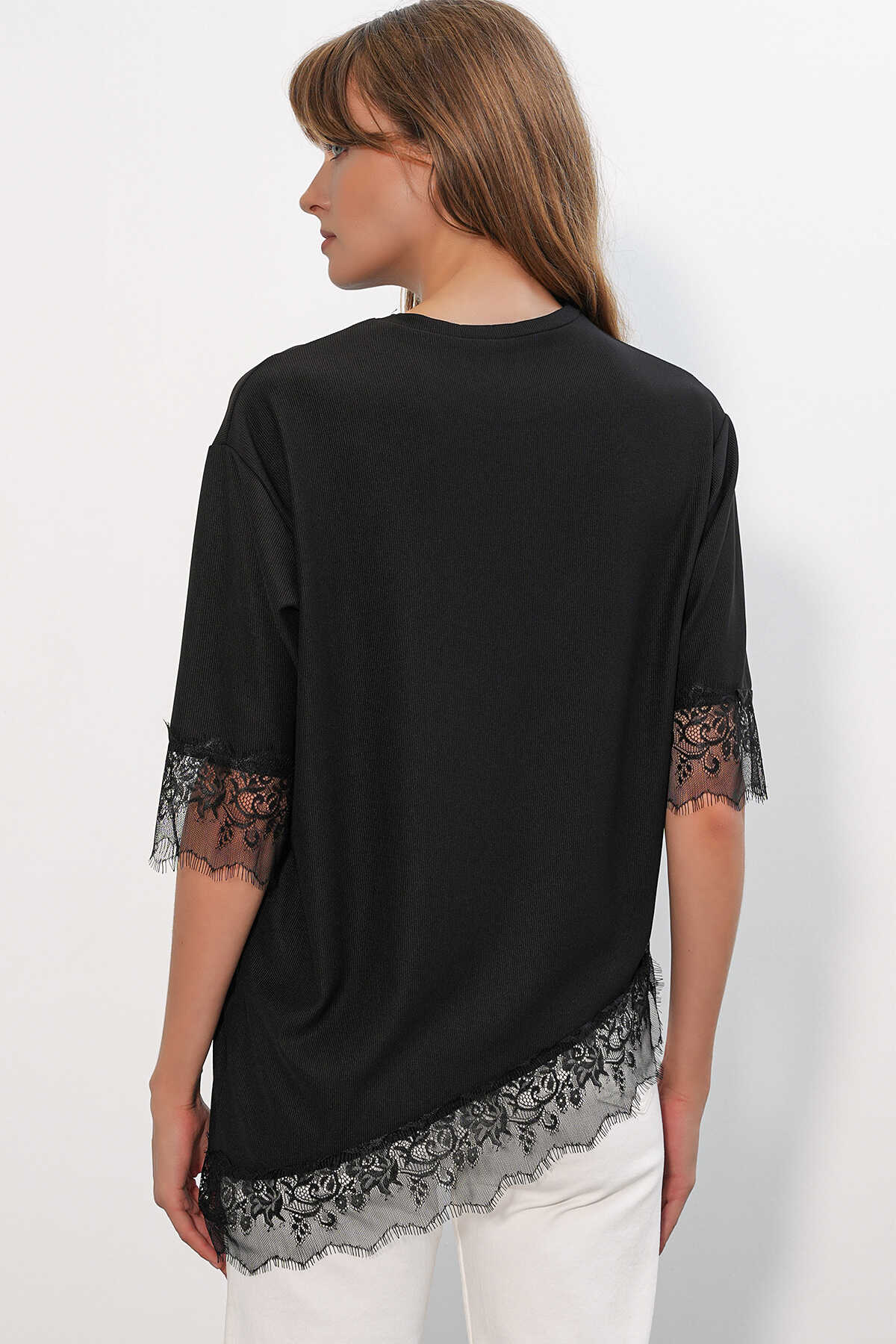 Kadın Dantel Detaylı Oversize Bluz 40002 - Siyah - 6