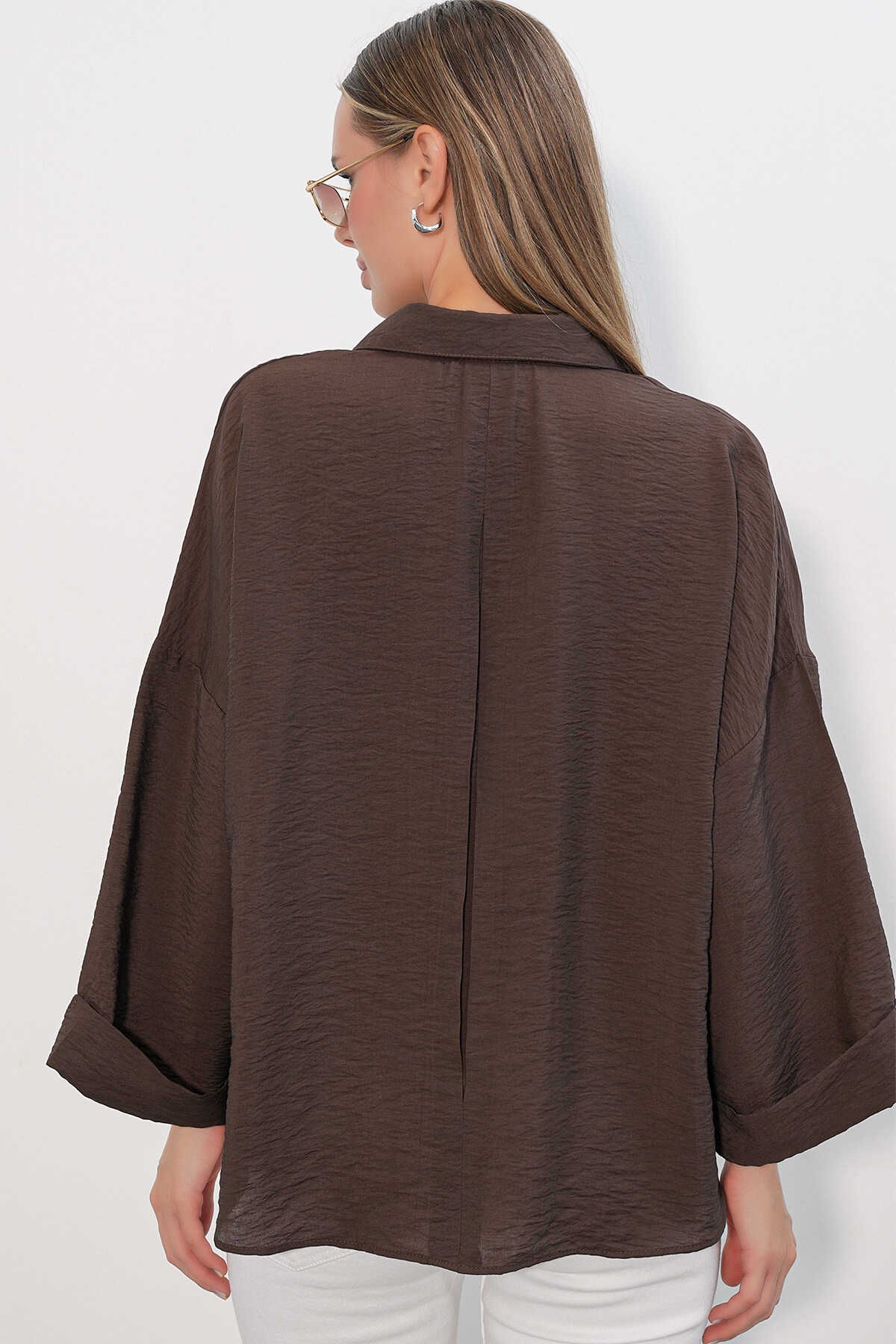 Kadın Geniş Kol Oversize Gömlek 20401 - Kahverengi - 6