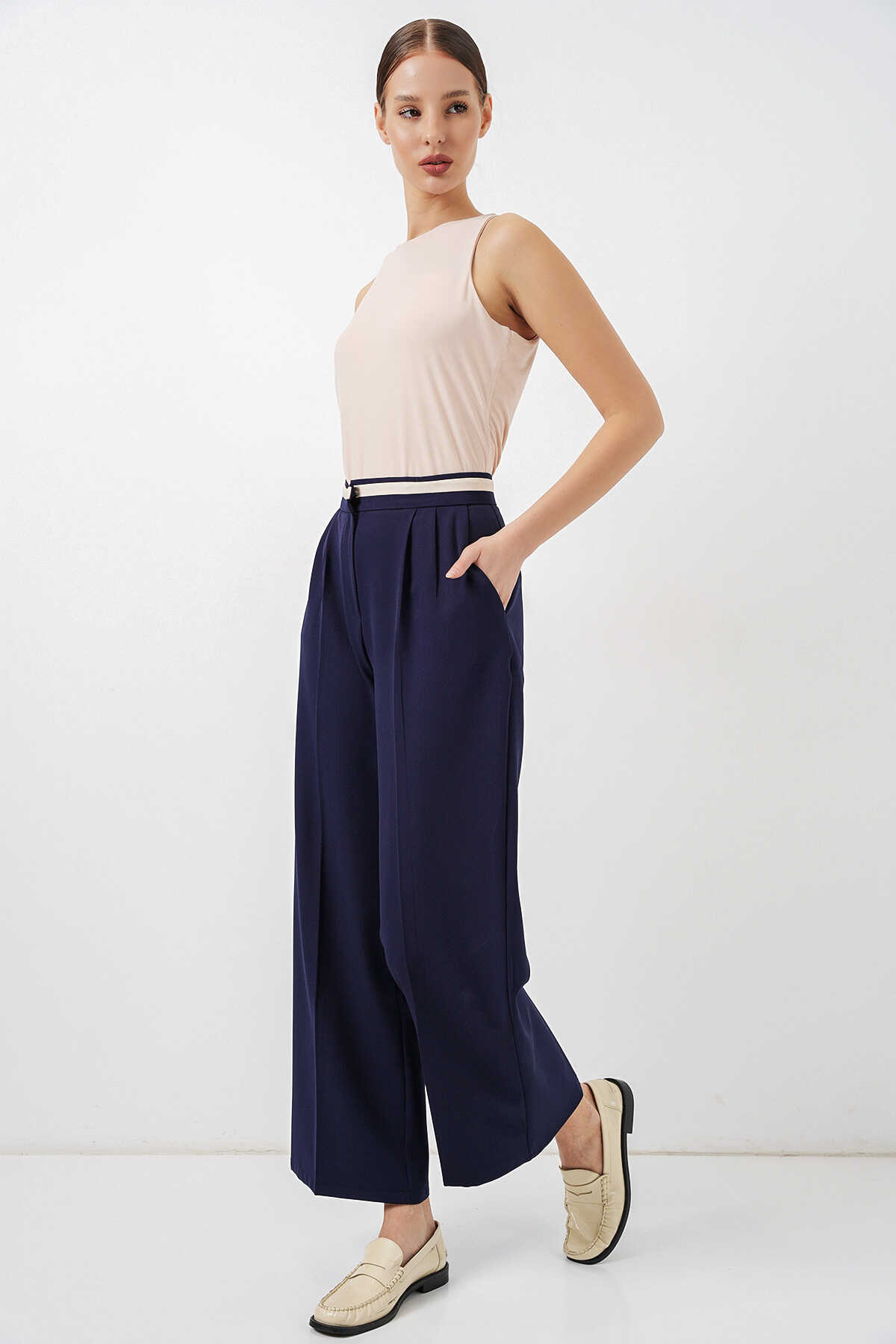 Kadın Geniş Paça Kumaş Pantolon 30088 - Lacivert - 3