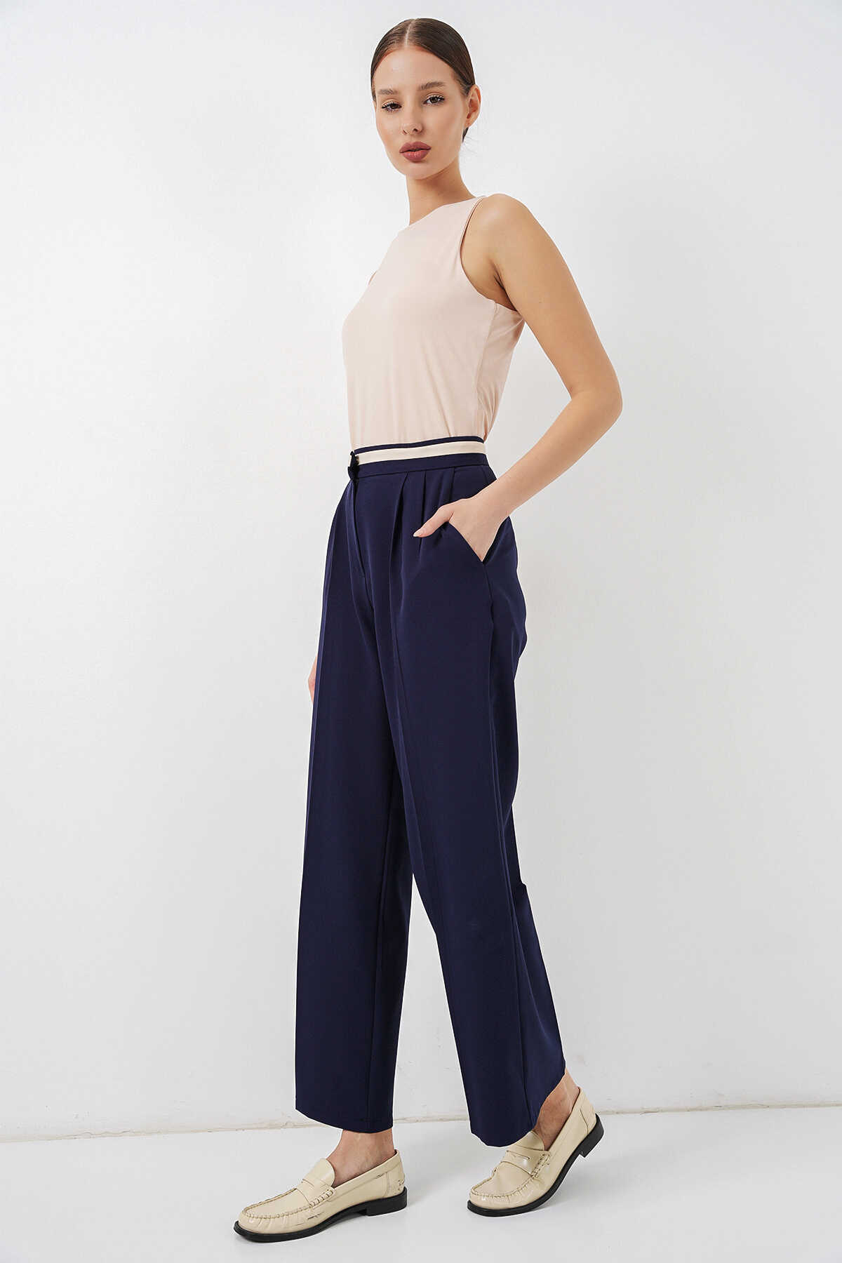 Kadın Geniş Paça Kumaş Pantolon 30088 - Lacivert - 5