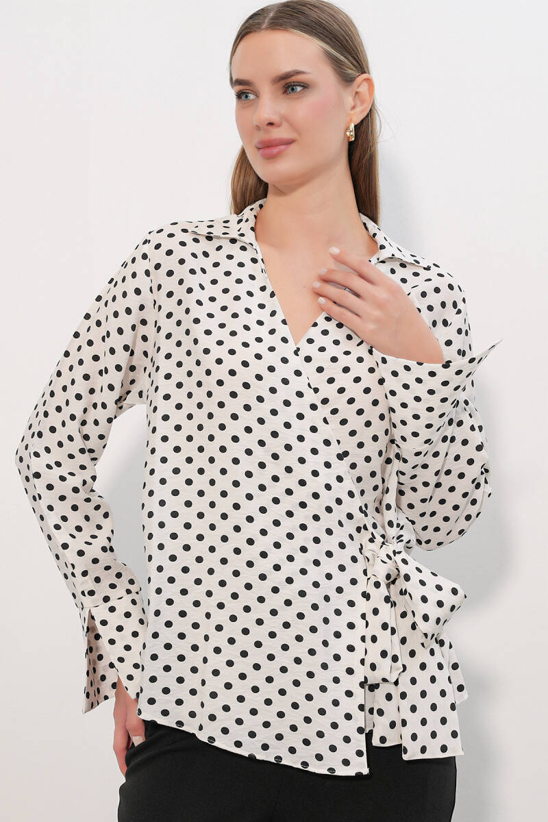 Kadın Kruvaze Puantiyeli Bluz 40036 - B.Beyaz - BİGDART