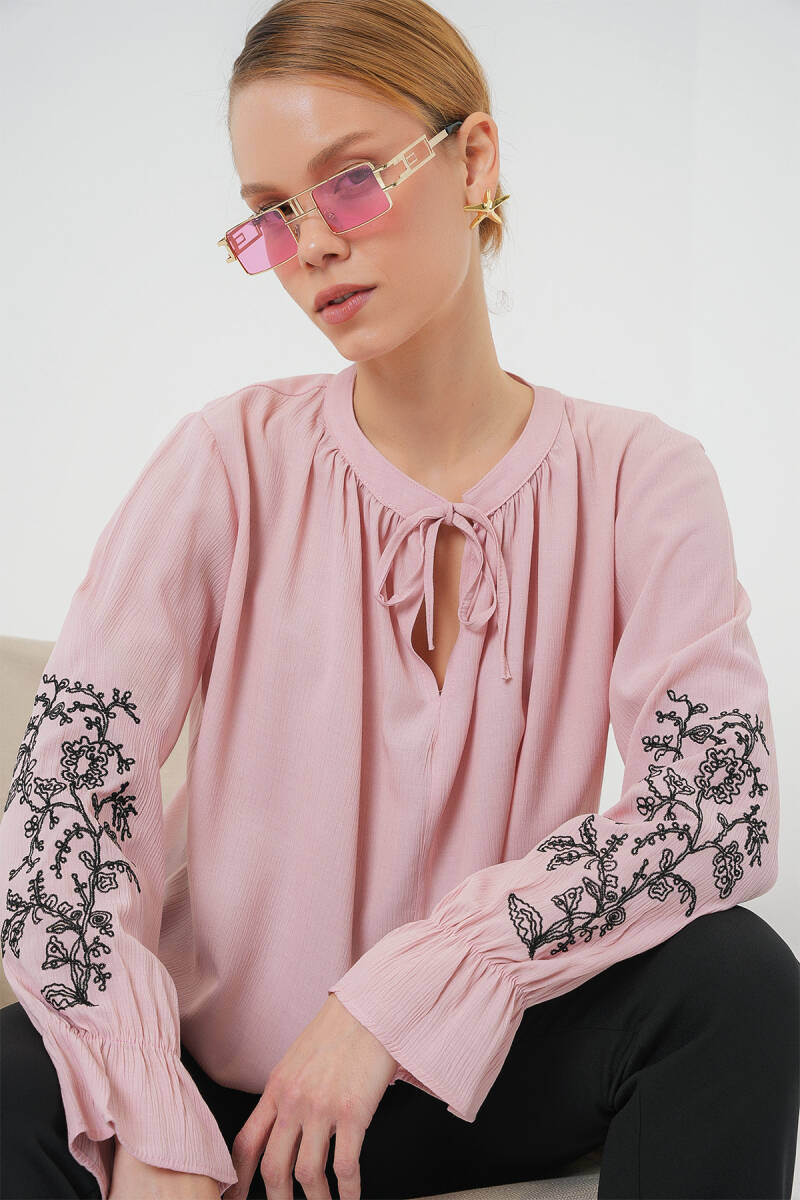 Kadın Nakışlı Örme Bluz 941 - Pudra - BİGDART
