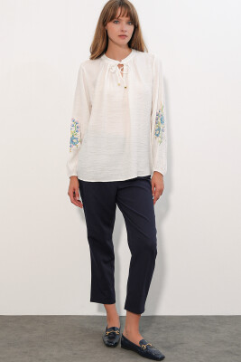 Kadın Nakışlı Oversize Bluz 1000 - Beyaz - 2
