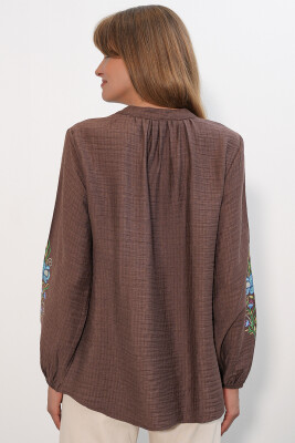 Kadın Nakışlı Oversize Bluz 1000 - Kahverengi - 6