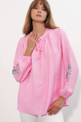 Kadın Nakışlı Oversize Bluz 1000 - Pembe - 3