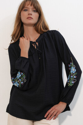 Kadın Nakışlı Oversize Bluz 1000 - Siyah - 2
