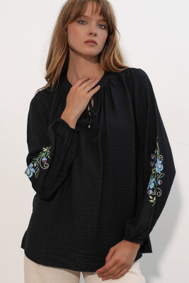 Kadın Nakışlı Oversize Bluz 1000 - Siyah - 3